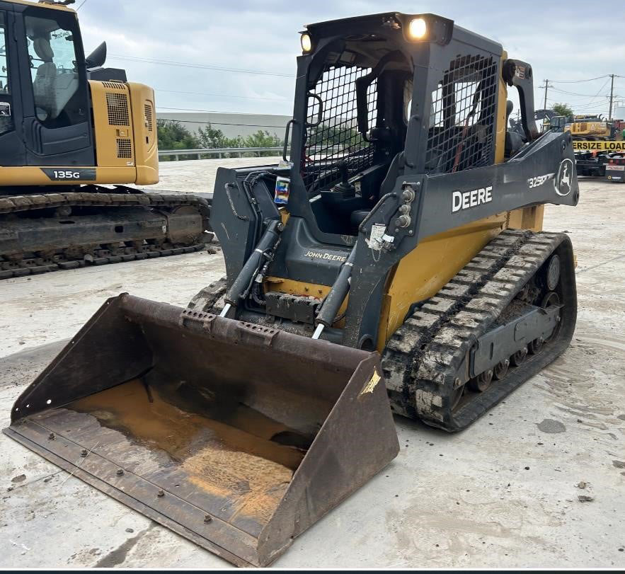 2023 Deere 325G Compact Track Loader — stock ATE-0099 — photograph 1