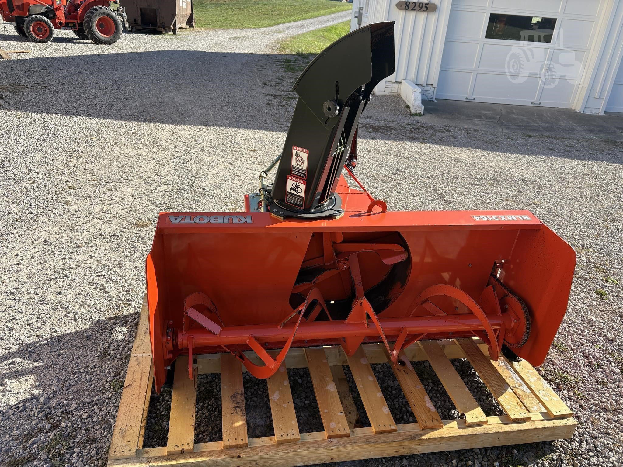 Kubota BLMX3164 Snow Blower — stock ATE-0067 — photograph 1