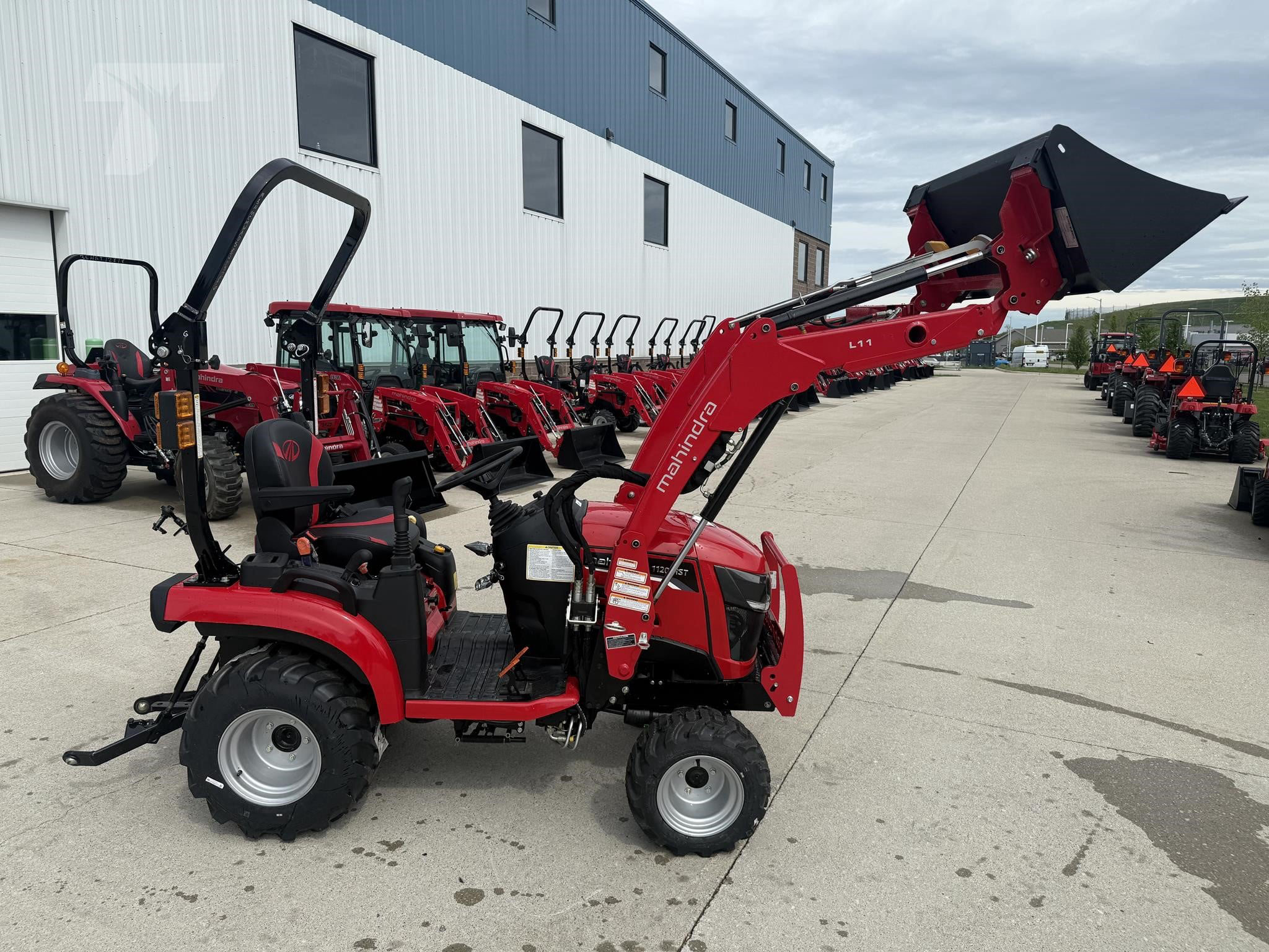 2026 Mahindra 1120HST Tractor — Stock ATE-0173