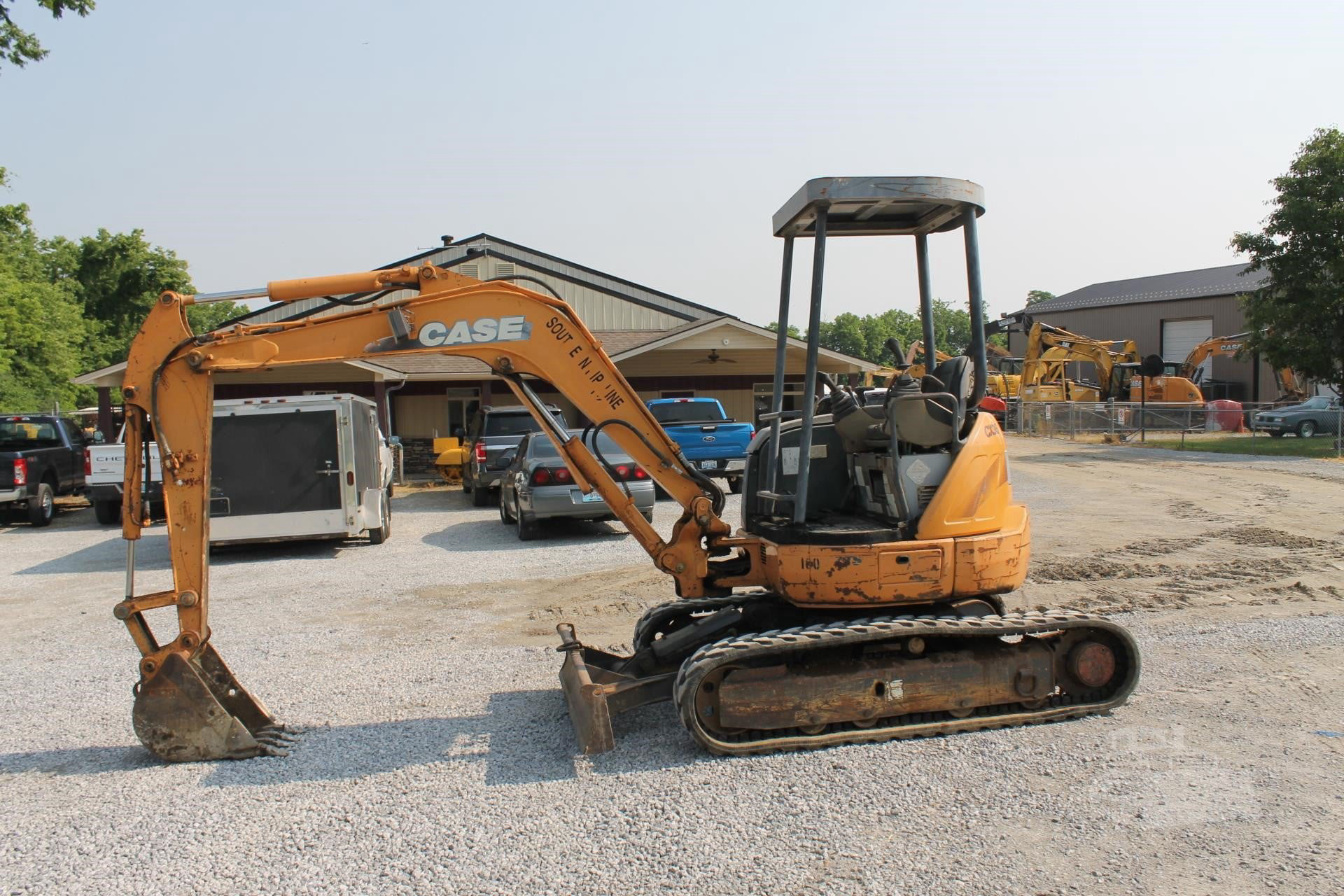 2005 Case CX36 — stock ATE-0043 — photograph 1
