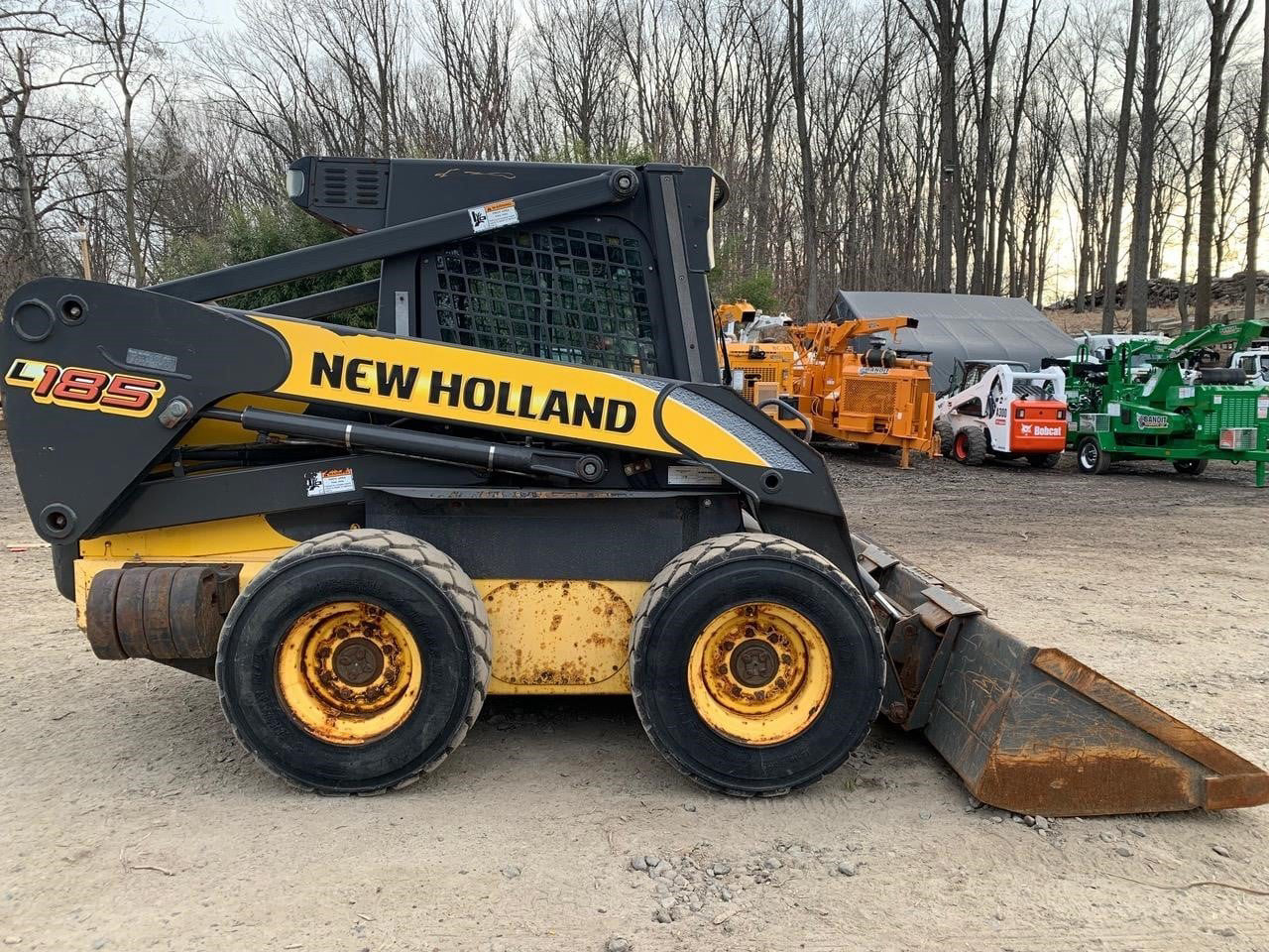 2009 New Holland L185 skid steer loader
